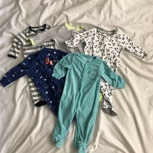 6 months Carter’s/Cat & Jack pajama bundle of five